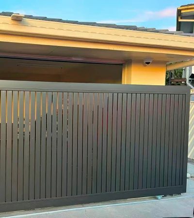 gate